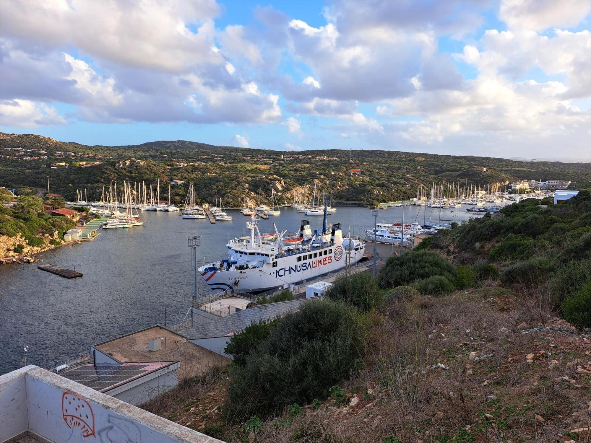 Casa Di Paolo E Roberta Panzió Santa Teresa Gallura Kültér fotó